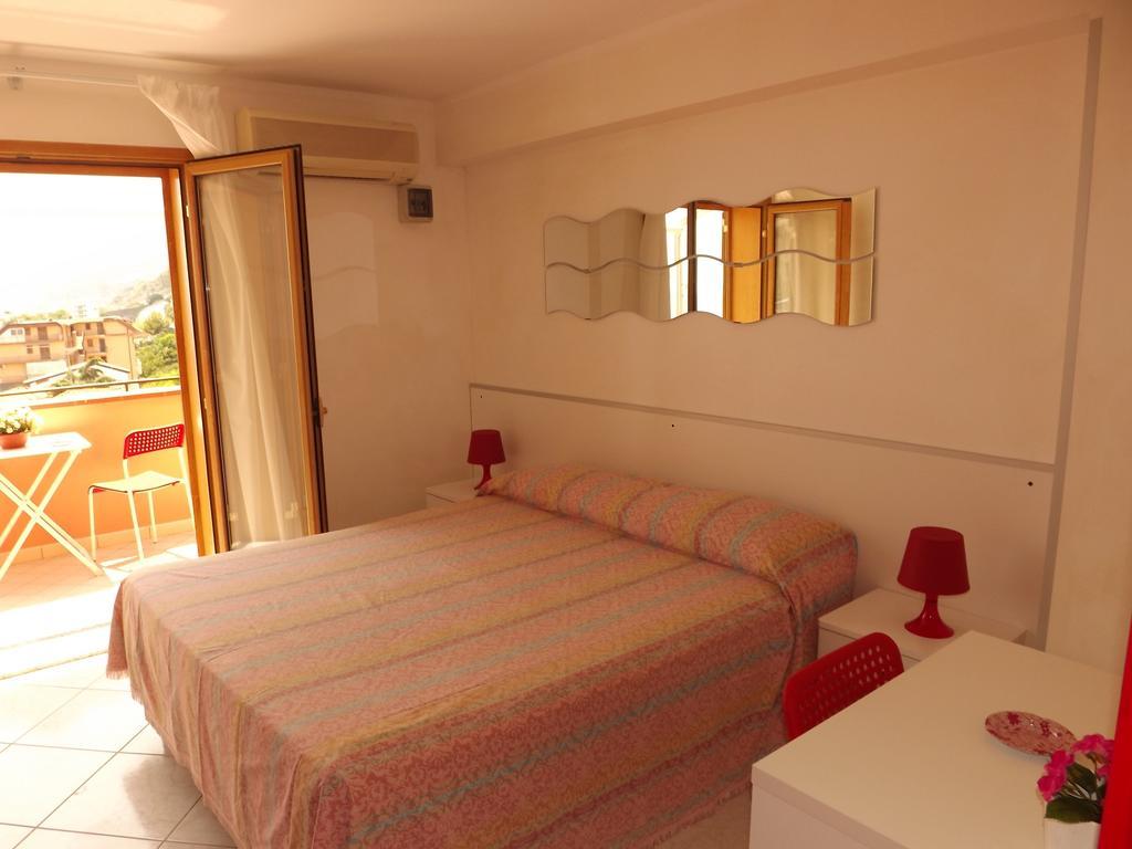 Villa Jovanna Letojanni Zimmer foto