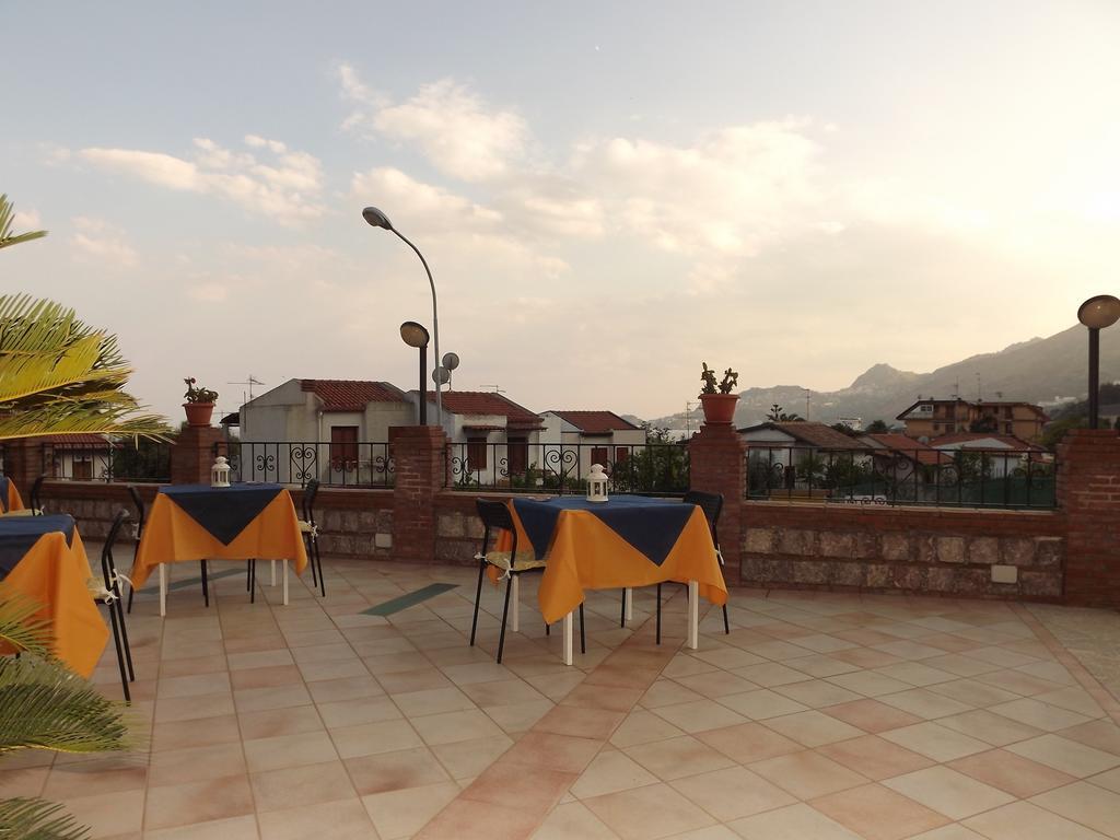 Villa Jovanna Letojanni Exterior foto