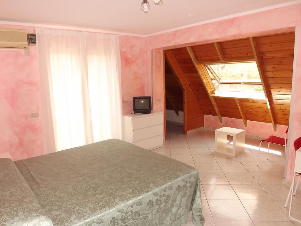 Villa Jovanna Letojanni Zimmer foto